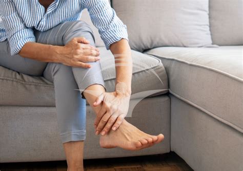 durere bruscă la gleznă durere dureroasă la picioarele genunchiului